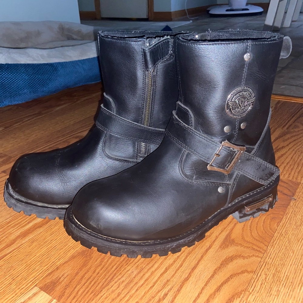 milwaukee leather boots